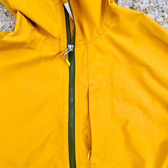 Cotopaxi women’s rain slicker jacket yellow small - Picture 3 of 5